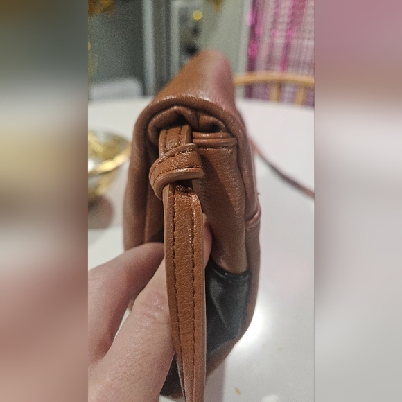 Elizabeth and James Tan and Black Crossbody Bag - Picture 8 of 16